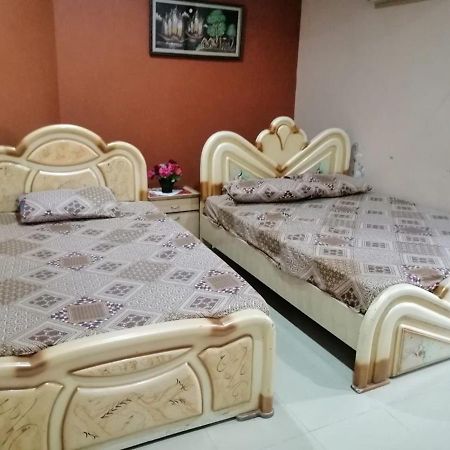 Palm Valley Hotel Sukkur Екстериор снимка