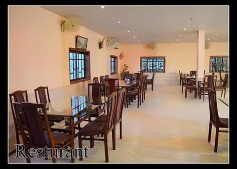 Palm Valley Hotel Sukkur Екстериор снимка