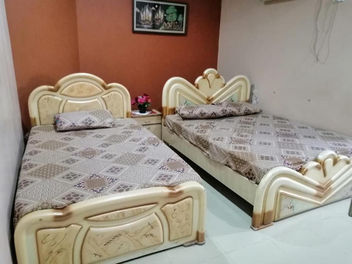 Palm Valley Hotel Sukkur Екстериор снимка